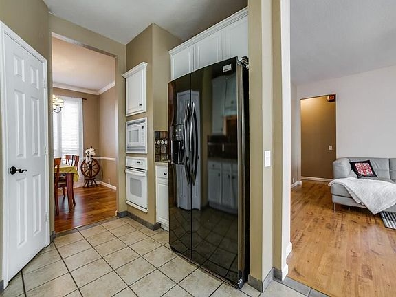 5th image of 5821 Sandalwood Dr