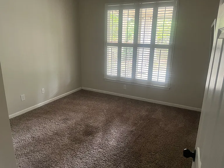 2624 E Madison Dr — Photo 9