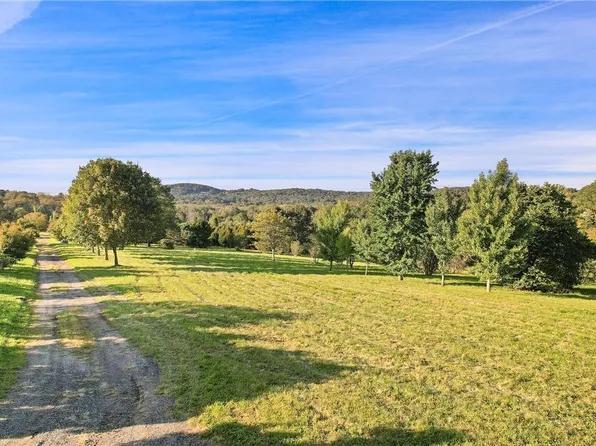 797 Old Post Road, Bedford, NY 10506