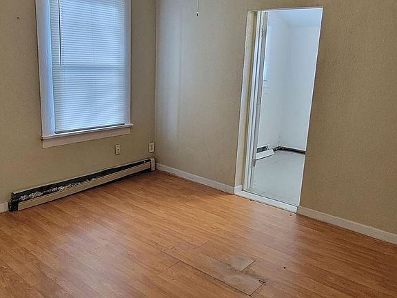 2nd image of 4813 E Colfax Ave