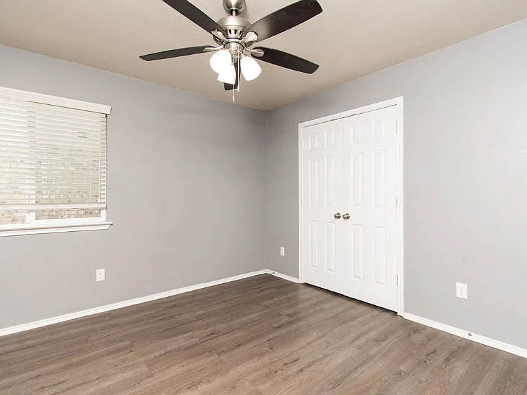 9516 Fratelli Ct — Photo 12