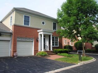 1379 White Oak Ln, New Albany, OH 43054