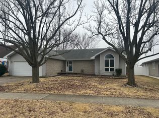 2317 Hess Dr, Crest Hill, IL 60403