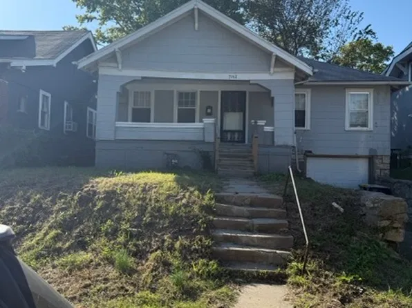 7142 Bales Ave, Kansas City, MO 64132
