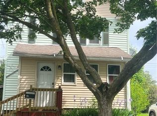 256 Roycroft Dr, Rochester, NY 14621