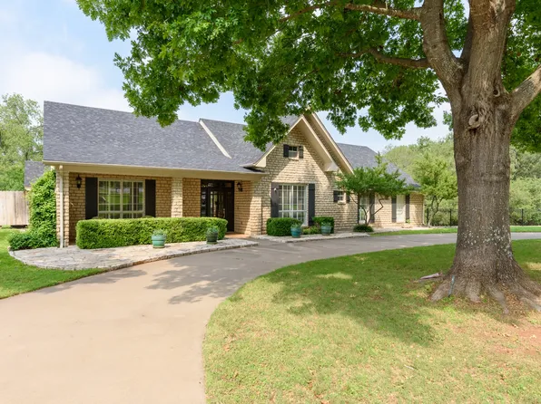 9300 Bellechase Rd, Granbury, TX 76049