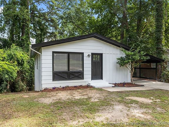 2nd image of 1920 Dogwood St