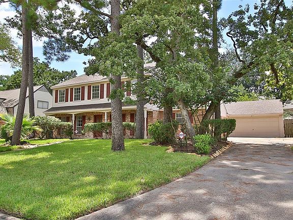 2nd image of 1507 Grand Valley Dr