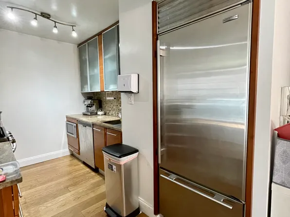 250 West 90th Street image 3 of 14