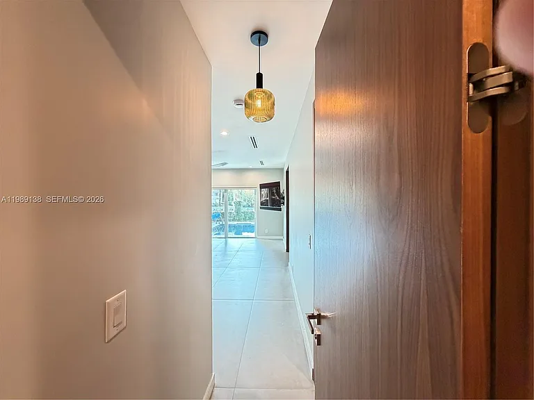 3200 NE 165th St — Photo 17