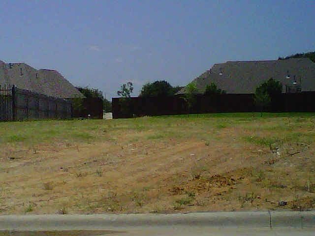 1st image of 8017 Hallmark Dr