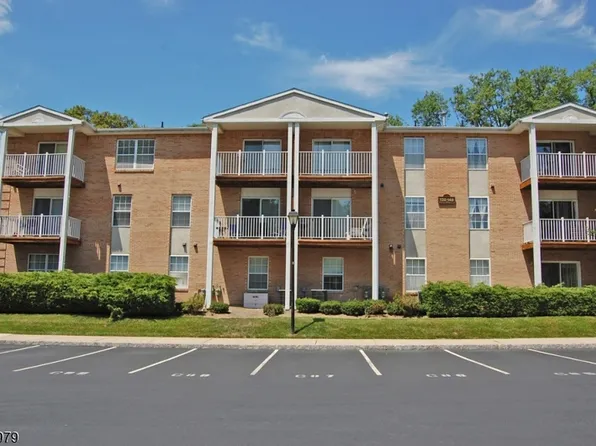 154 Vista Dr BLDG 5 #154H, Hanover Twp., NJ 07927