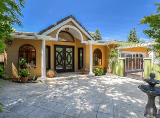 3364 Middlefield Rd, Palo Alto, CA 94306