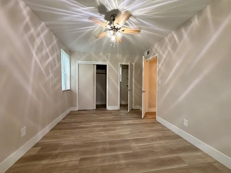 Huntington Green Apartments — Photo 13