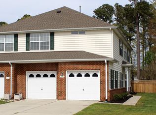 107 Belmont Cir, Yorktown, VA 23693