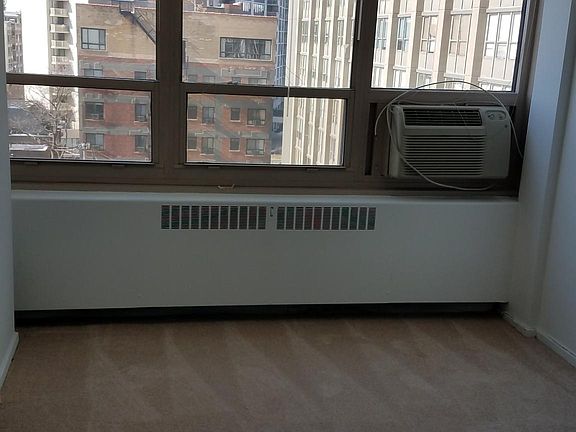 4th image of 3950 N Lake Shore Dr APT 906