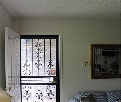 2nd image of 2917 Princeton Ave