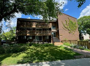 11108 108th Ave NW #3, Edmonton, AB T5H3Z3