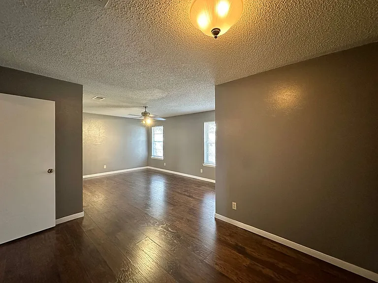 2108 Acron Dr — Photo 19