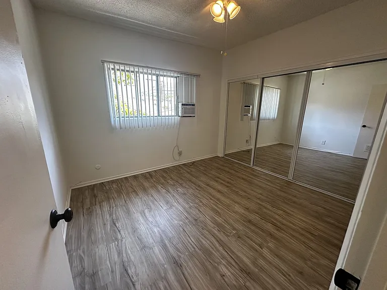 1156 Alameda Ave — Photo 12