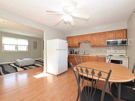 2nd image of 116 Harrison Ave Floor 2
