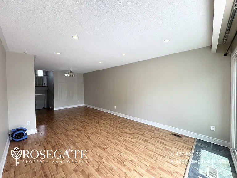 11 Roseville Dr #1 — Photo 11