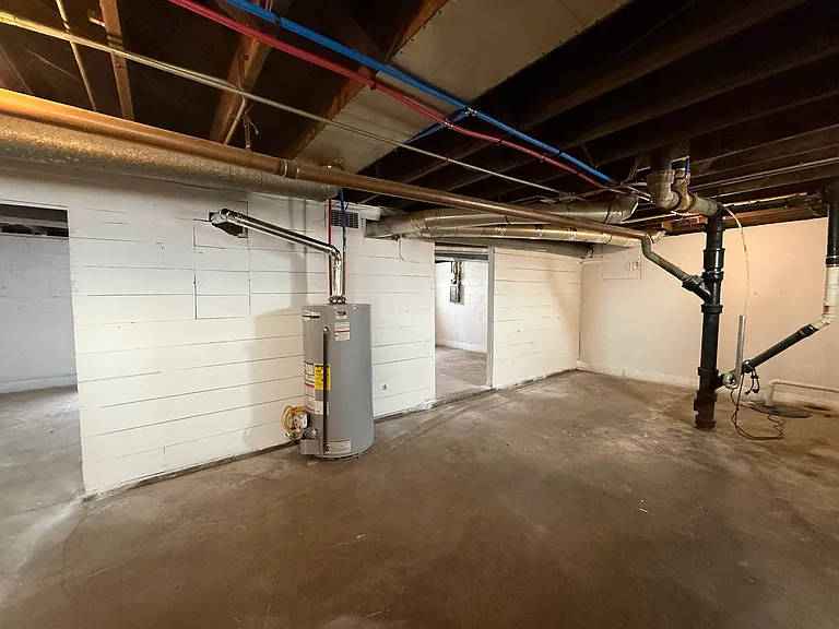 609 E Arcadia Ave — Photo 16