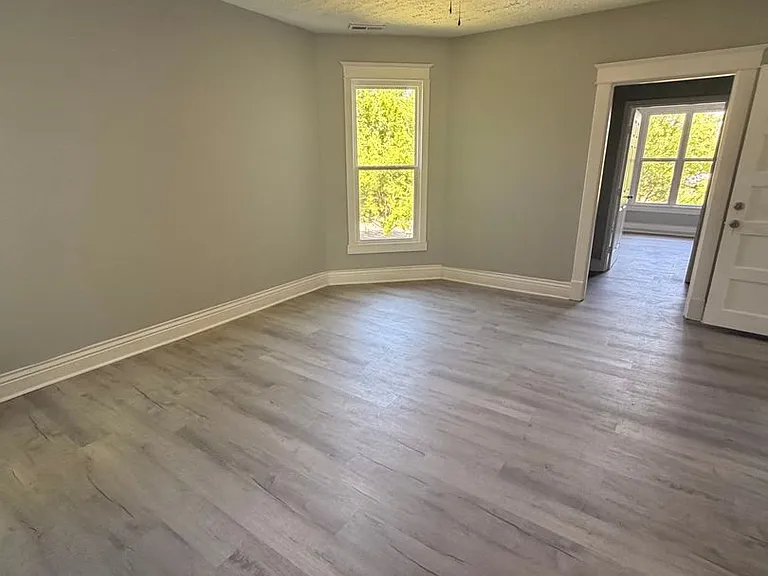 4140 W Broadway — Photo 25