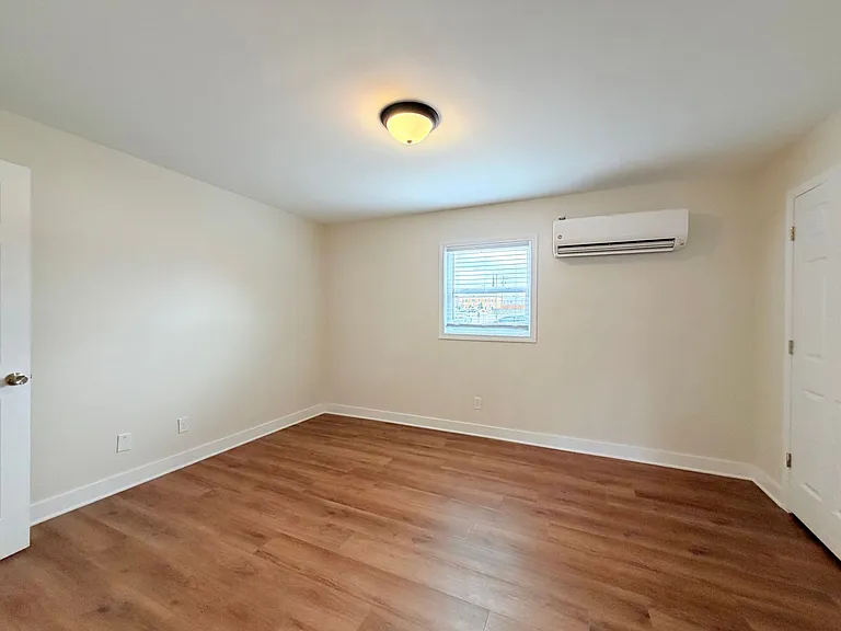 120 Church St — Photo 5