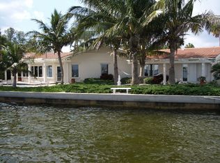 236 S Harbor Dr, Holmes Beach, FL 34217