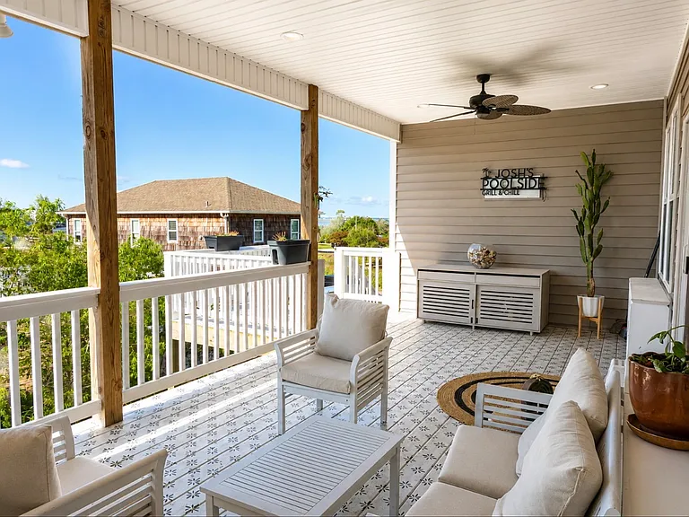 7120 Canal Dr — Photo 3