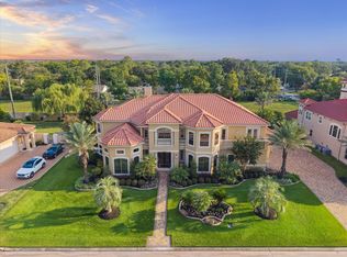 13907 Slate Creek Ln, Houston, TX 77077