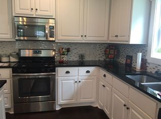 18 Oakwood Glen Dr, Clinton, MS 39056