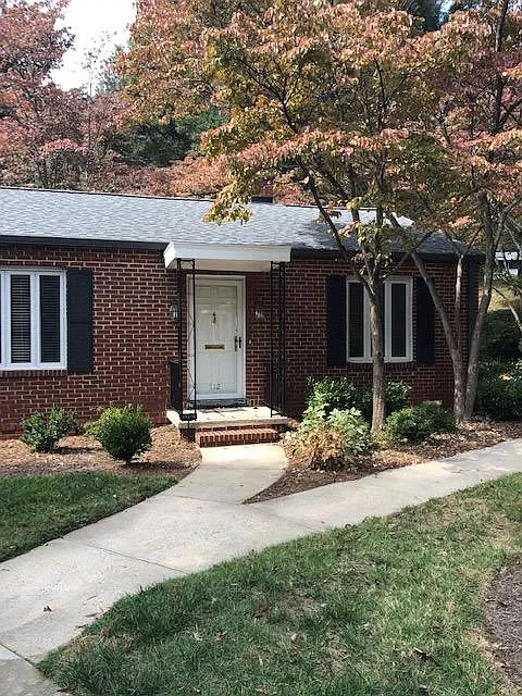 712 A N Avalon Rd — Photo 1