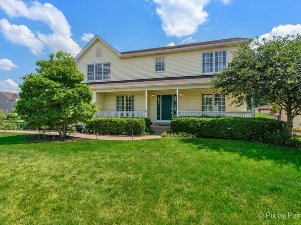 813 Cloverdale Ln, Bolingbrook, IL 60440
