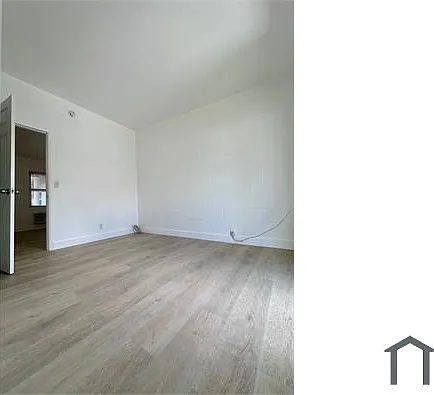 320 NE 13th Ave #7 — Photo 7
