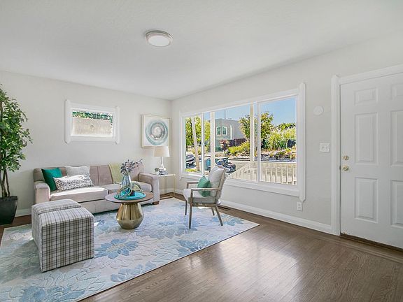 4th image of 136 Mountain View Avenue