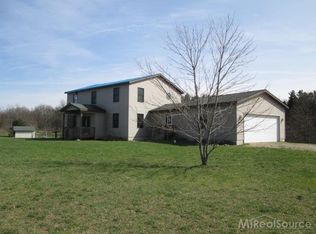 17455 Montcalm Ave, Gowen, MI 49326