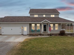 8415 Emmett Rd, Yale, MI 48097