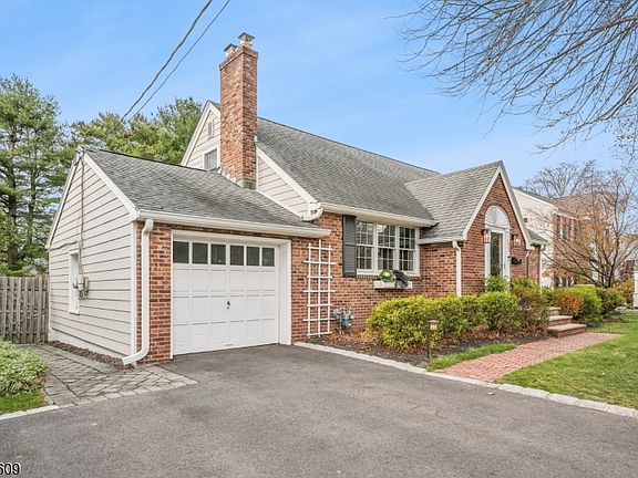 2nd image of 175 Green Village Rd