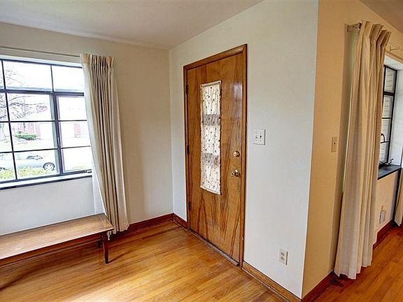 5th image of 1021 Larriwood Ave