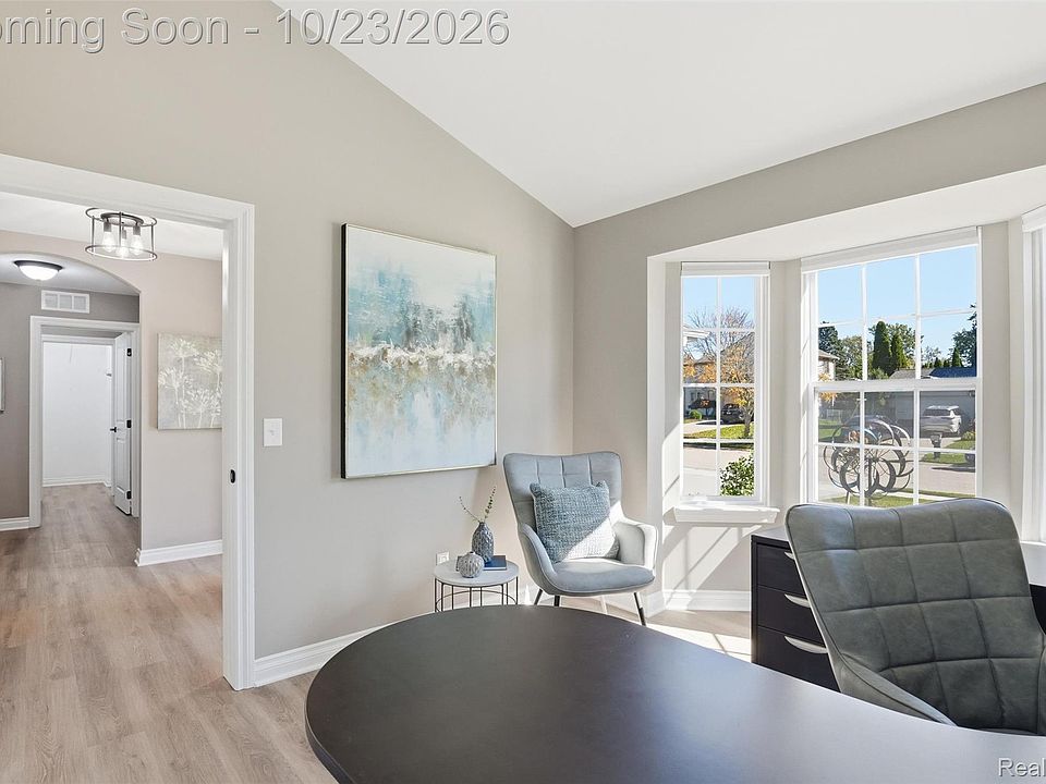 20245 Sunset St, photo 9