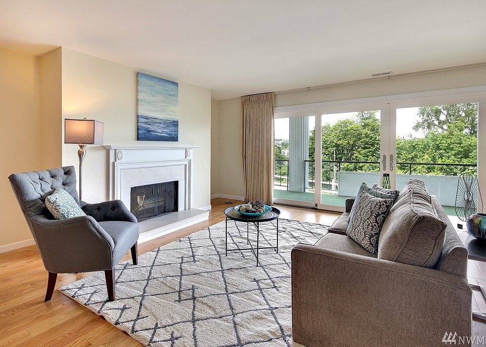 1st image of 2565 Dexter Ave N APT 103