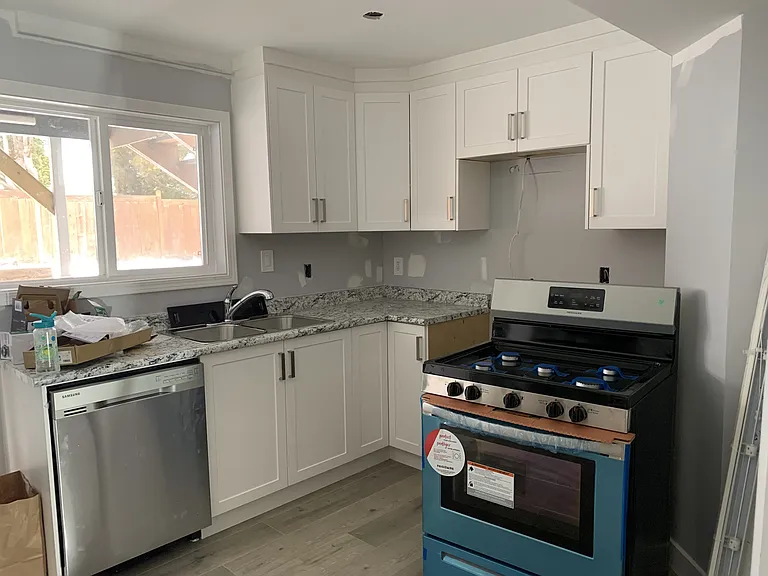 3639 Dunsmuir Way — Photo 3