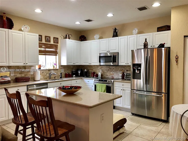 867 SW 155th Ct — Photo 7