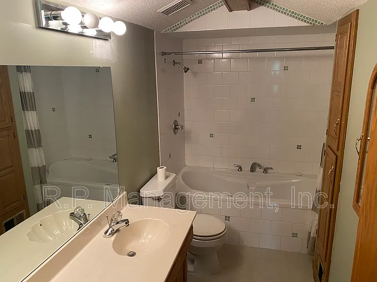 4626 Linnea Ln — Photo 24