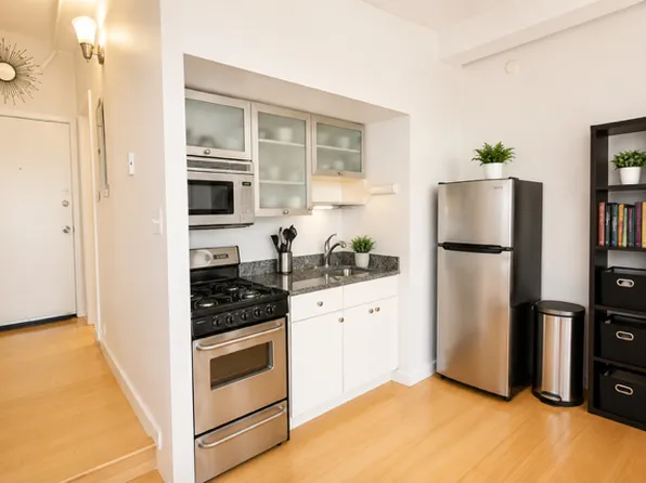 12 Stoneholm St, Boston, MA