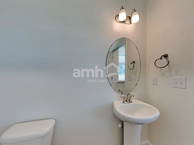 111 Samara Ln — Photo 7