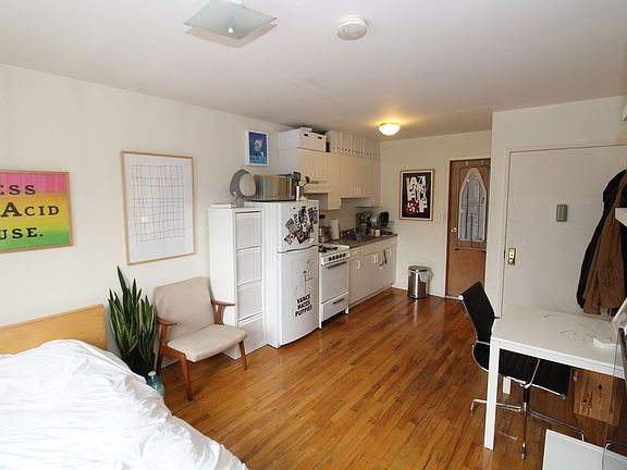 2nd image of 257 Eckford St #3D