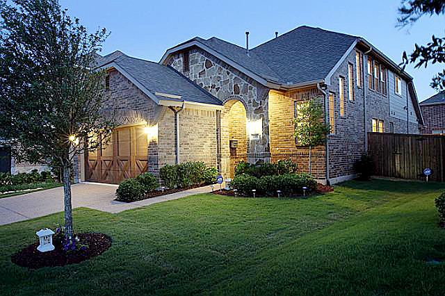 1st image of 408 Westminster Dr